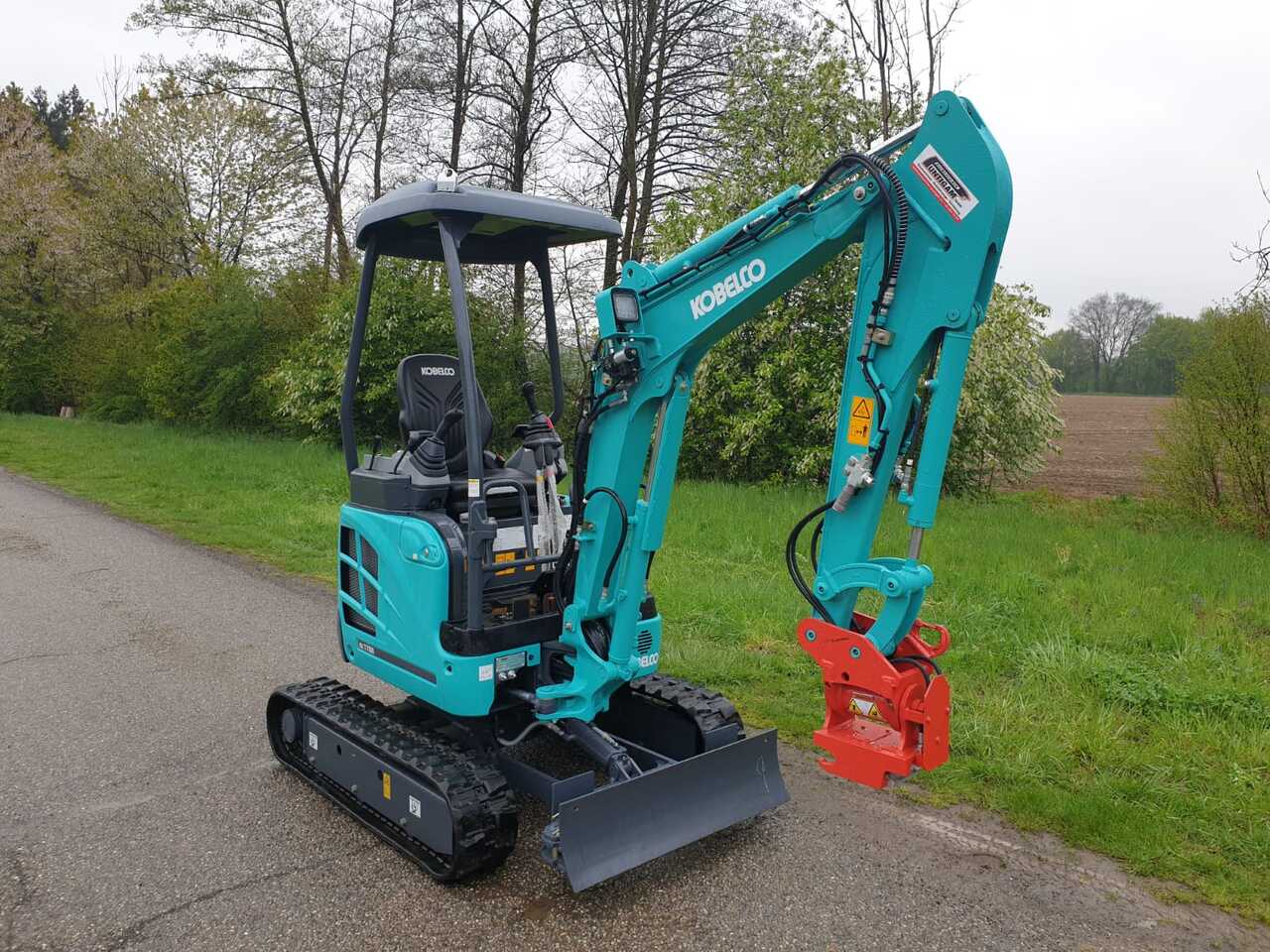 KOBELCO SK 17 SR-3E - Miniekskavaator: pilt 4 KOBELCO SK 17 SR-3E - Miniekskavaator: pilt 4