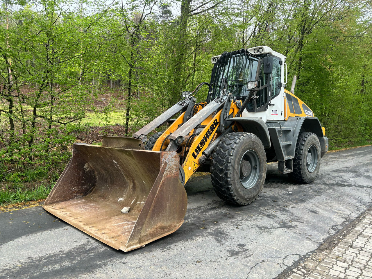 LIEBHERR L 526 - Rataslaadur: pilt 3 LIEBHERR L 526 - Rataslaadur: pilt 3