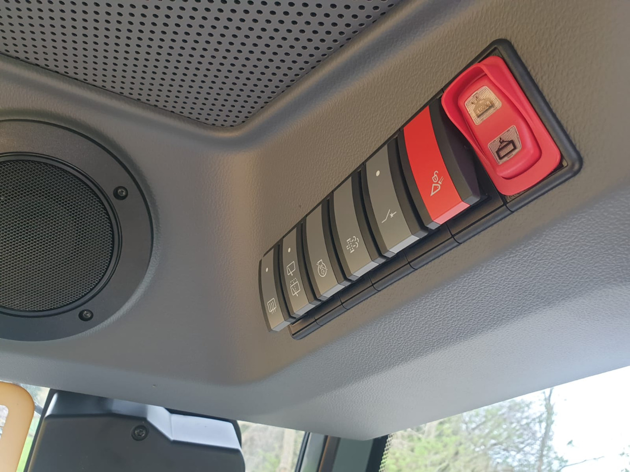 Teleskooplaadur LIEBHERR T 60-9s: pilt 16