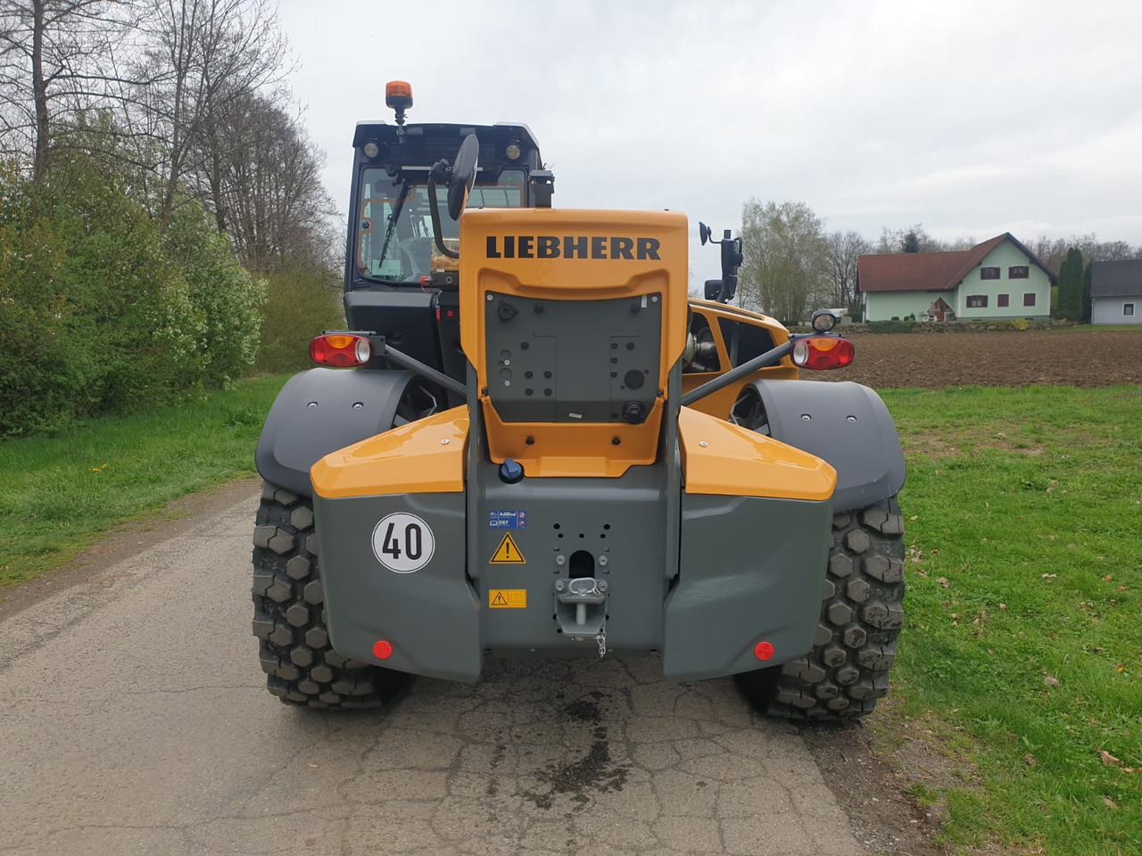Teleskooplaadur LIEBHERR T 60-9s: pilt 7