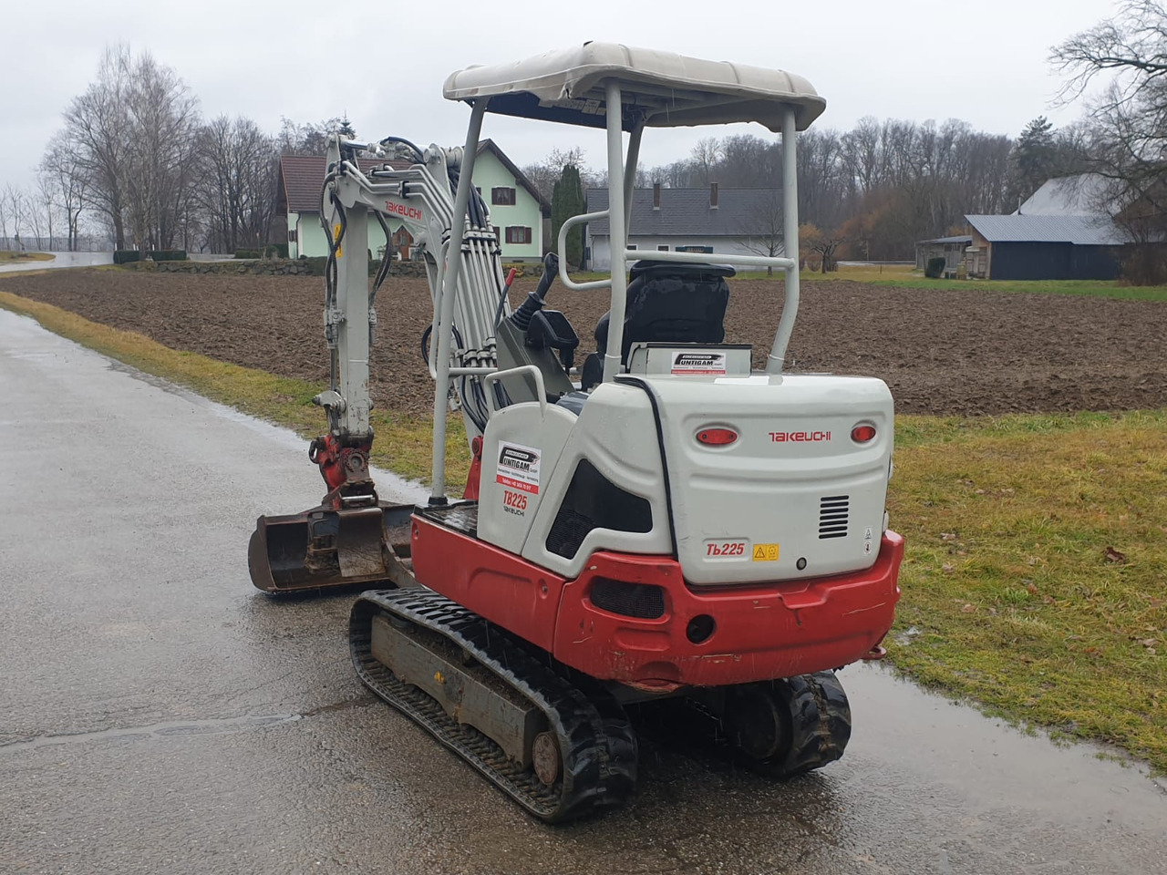 TAKEUCHI TB 225 - Miniekskavaator: pilt 5 TAKEUCHI TB 225 - Miniekskavaator: pilt 5