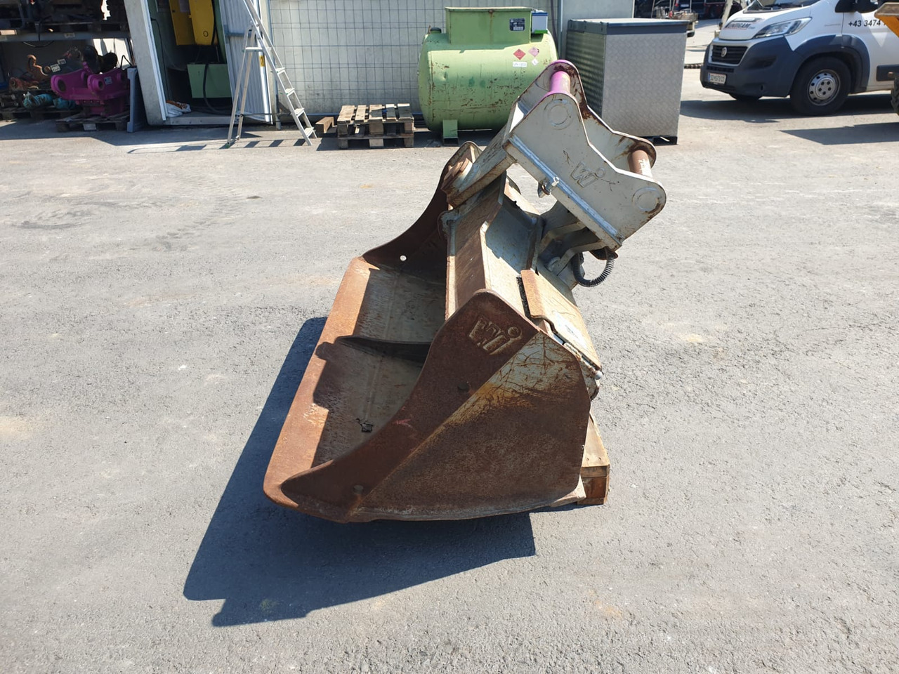Winkelbauer Ditch-cleaning-bucket 180 cm - Ekskavaatori kopp - Lintekskavaator: pilt 2 Winkelbauer Ditch-cleaning-bucket 180 cm - Ekskavaatori kopp - Lintekskavaator: pilt 2