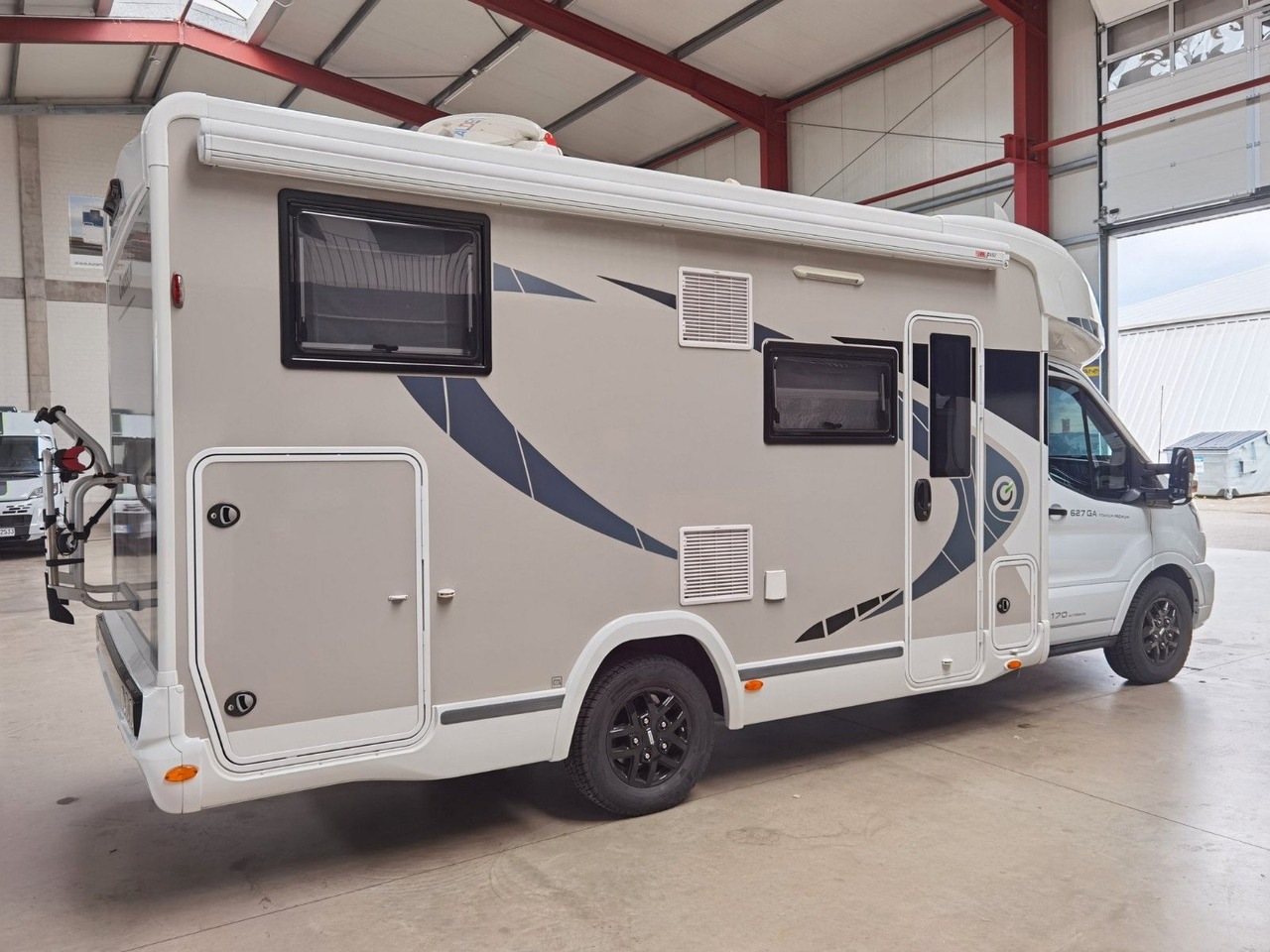 Chausson 627 GA TITANIUM -PREMIUM /EINZELBETTEN & HUBBETT - Poolintegreeritud matkaauto: pilt 4 Chausson 627 GA TITANIUM -PREMIUM /EINZELBETTEN & HUBBETT - Poolintegreeritud matkaauto: pilt 4