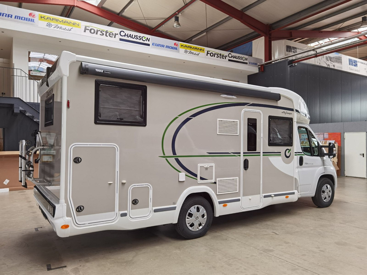 Chausson 724 ETAPE - LINE /140PS /ZUBEHÖR & CONNECT PAKET - Poolintegreeritud matkaauto: pilt 4 Chausson 724 ETAPE - LINE /140PS /ZUBEHÖR & CONNECT PAKET - Poolintegreeritud matkaauto: pilt 4