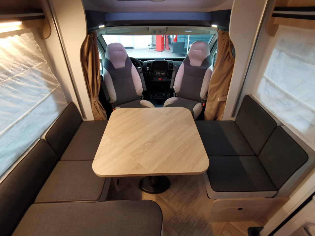 Poolintegreeritud matkaauto Chausson 724 ETAPE - LINE / 140PS /ZUBHÖR & CONNECT-PAKET: pilt 14
