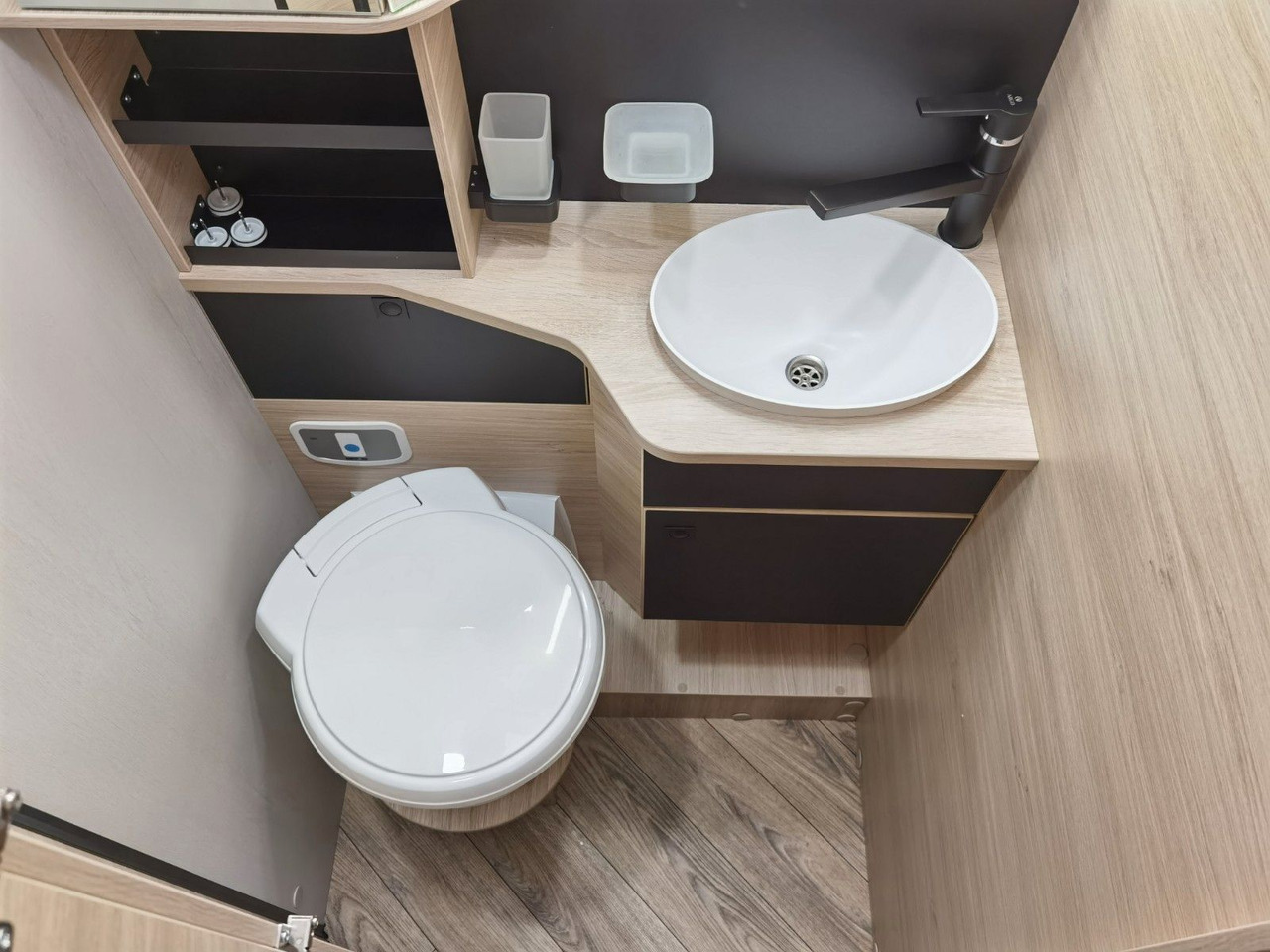 Poolintegreeritud matkaauto Chausson 724 ETAPE - LINE / 140PS /ZUBHÖR & CONNECT-PAKET: pilt 23