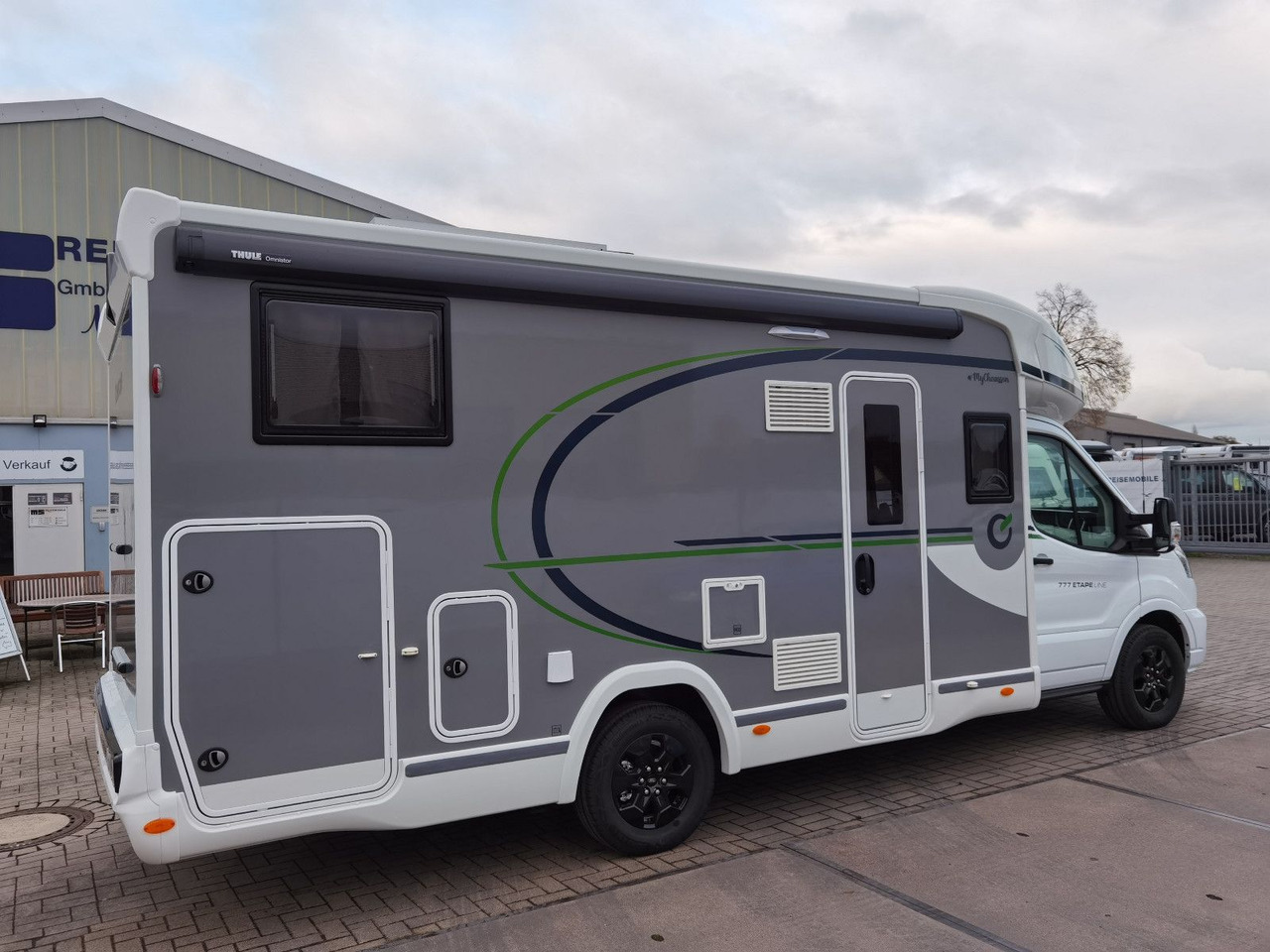 Chausson 777 ETAPE LINE / -2025- / EINZELBETTEN & HUBBETT - Poolintegreeritud matkaauto: pilt 4 Chausson 777 ETAPE LINE / -2025- / EINZELBETTEN & HUBBETT - Poolintegreeritud matkaauto: pilt 4