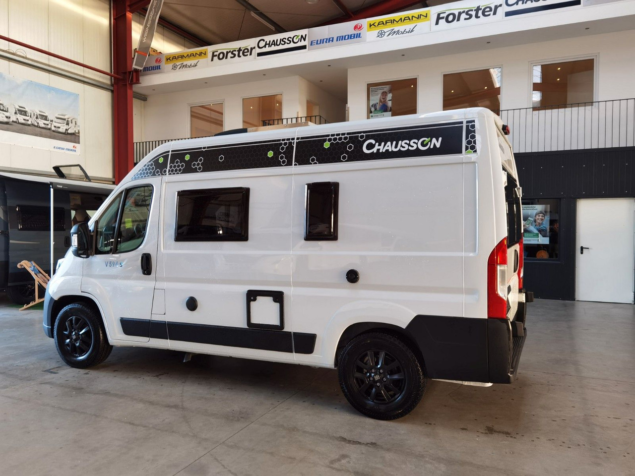 Chausson V594 S FIRST LINE /-2025- / ZUBEHÖR & LOOK-PAKET - Campervan: pilt 5 Chausson V594 S FIRST LINE /-2025- / ZUBEHÖR & LOOK-PAKET - Campervan: pilt 5
