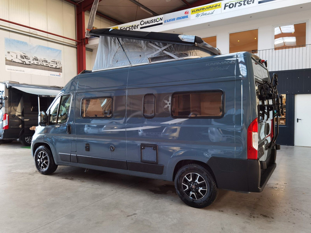 Karmann DAVIS 590 LIFESTYLE / POP- UP DACH & SKY -ROOF - Campervan: pilt 5 Karmann DAVIS 590 LIFESTYLE / POP- UP DACH & SKY -ROOF - Campervan: pilt 5