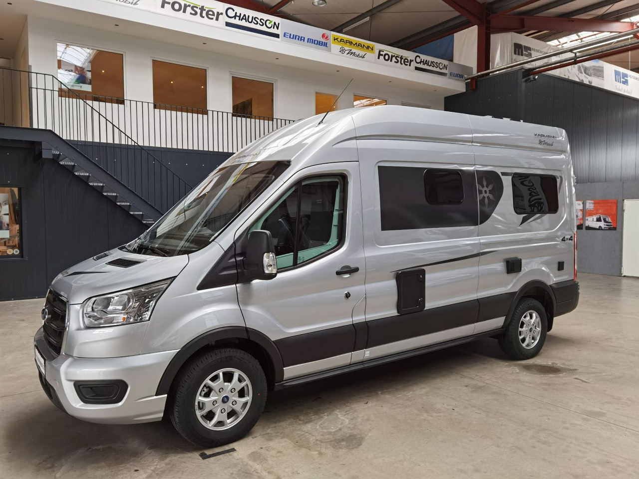 Karmann DEXTER 570 /170PS-4x4 /SOLAR/ AHK / EINZELBETTEN - Campervan: pilt 5 Karmann DEXTER 570 /170PS-4x4 /SOLAR/ AHK / EINZELBETTEN - Campervan: pilt 5