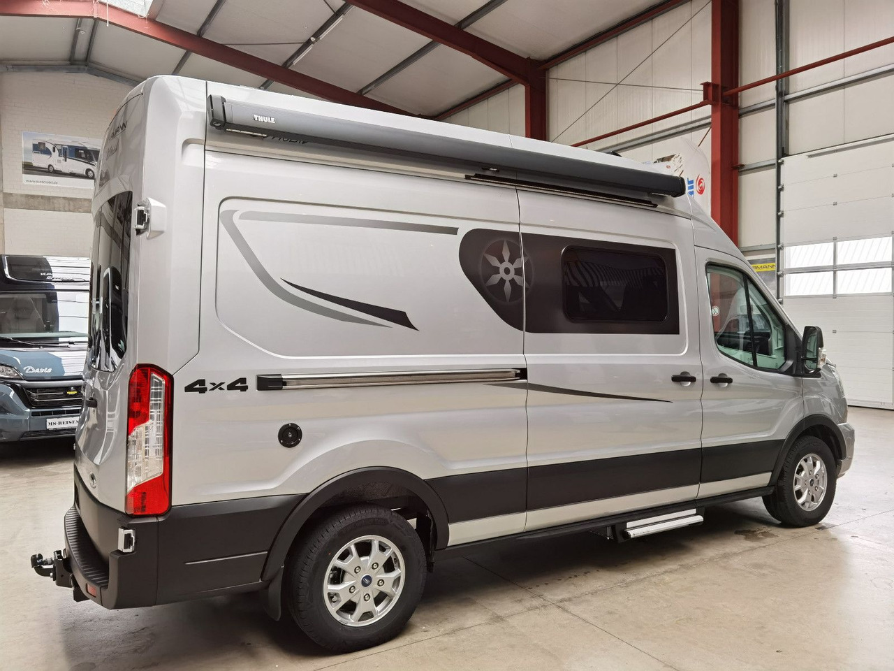 Karmann DEXTER 570 /170PS-4x4 /SOLAR/ AHK / EINZELBETTEN - Campervan: pilt 4 Karmann DEXTER 570 /170PS-4x4 /SOLAR/ AHK / EINZELBETTEN - Campervan: pilt 4