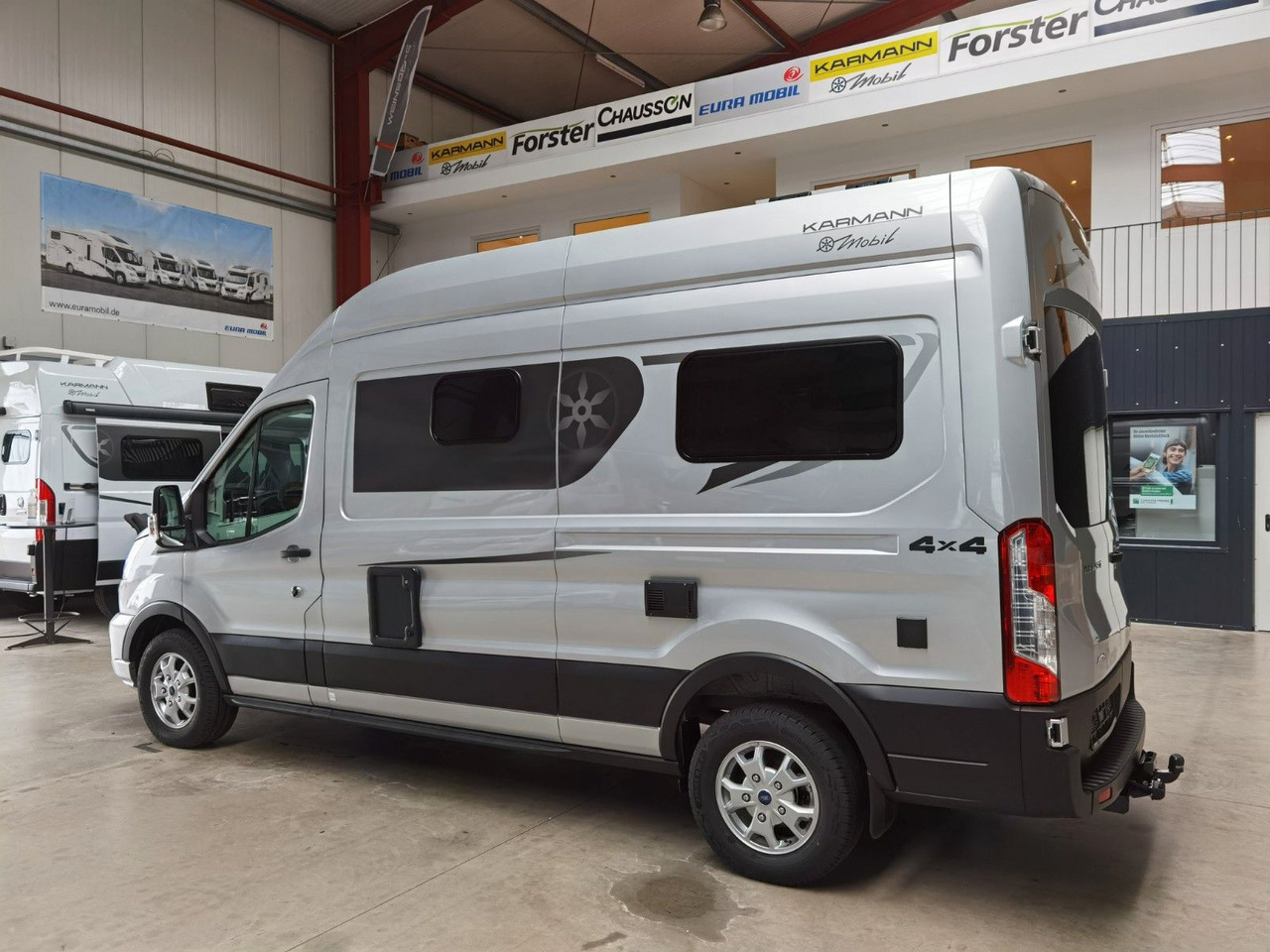 Karmann DEXTER 570 / 170PS-4x4 /SOLAR/ AHK/ EINZELBETTEN - Campervan: pilt 5 Karmann DEXTER 570 / 170PS-4x4 /SOLAR/ AHK/ EINZELBETTEN - Campervan: pilt 5