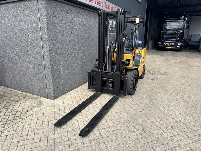 Caterpillar GP35 Triplo 430 Freelift / Sideshift / 4e Functie LPG 2008 - Gaasitõstuk: pilt 4 Caterpillar GP35 Triplo 430 Freelift / Sideshift / 4e Functie LPG 2008 - Gaasitõstuk: pilt 4