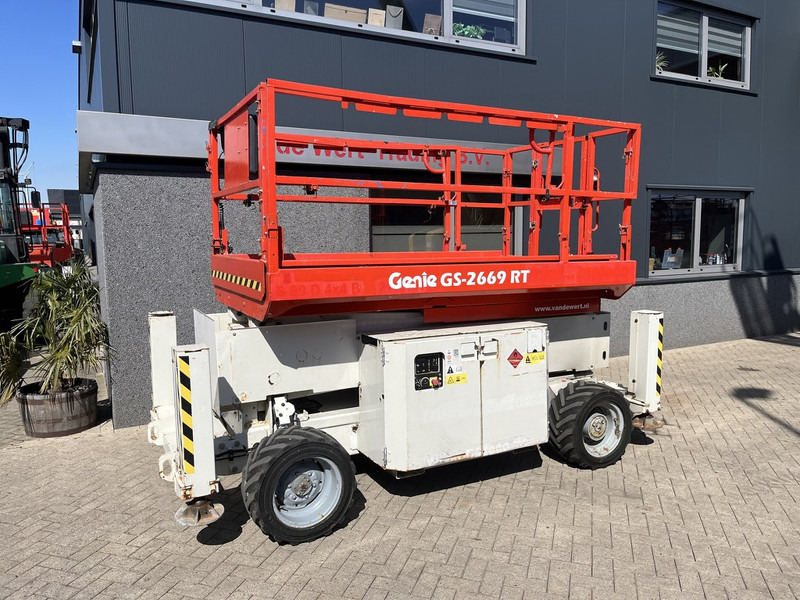 Genie GS 2669 RT Hoogwerker / arbeitsbuhne - Käärlift: pilt 3 Genie GS 2669 RT Hoogwerker / arbeitsbuhne - Käärlift: pilt 3