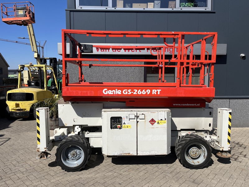 Genie GS 2669 RT Hoogwerker / arbeitsbuhne - Käärlift: pilt 1 Genie GS 2669 RT Hoogwerker / arbeitsbuhne - Käärlift: pilt 1
