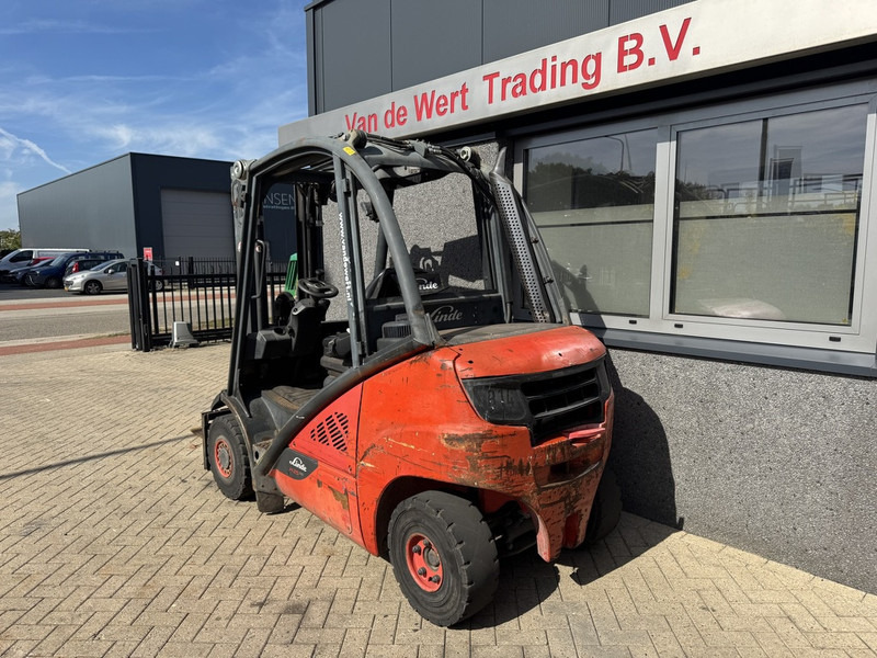 Linde H25D-02 Triplo 470 Freelift / Sideshift VW Diesel 2014 - Diiseltõstuk: pilt 4 Linde H25D-02 Triplo 470 Freelift / Sideshift VW Diesel 2014 - Diiseltõstuk: pilt 4