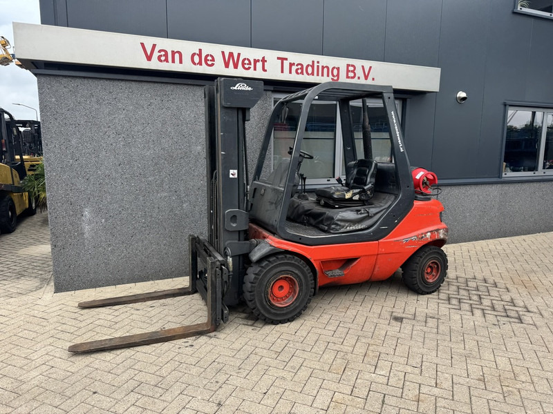 Linde H30T-03 Triplo 475 Freelift/Sideshift/4e functie LPG 1998 - Gaasitõstuk: pilt 2 Linde H30T-03 Triplo 475 Freelift/Sideshift/4e functie LPG 1998 - Gaasitõstuk: pilt 2