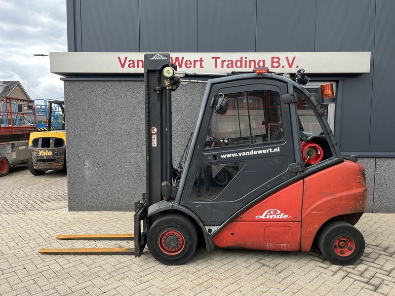 Linde H30T Duplo 360 Sideshift LPG 2005 - Gaasitõstuk: pilt 1 Linde H30T Duplo 360 Sideshift LPG 2005 - Gaasitõstuk: pilt 1