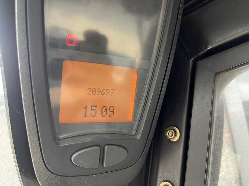 Linde H30T Duplo 360 Sideshift LPG 2005 - Gaasitõstuk: pilt 3 Linde H30T Duplo 360 Sideshift LPG 2005 - Gaasitõstuk: pilt 3