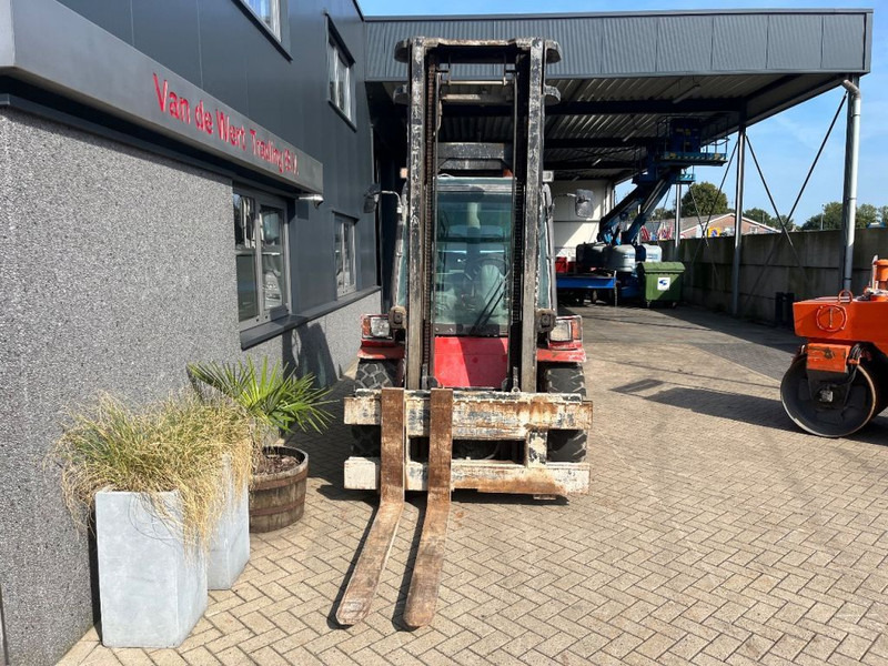 Manitou MSI50T MSI 50T duplo450 SIDESHIFT LUCHTBANDEN 2015 - Diiseltõstuk: pilt 5 Manitou MSI50T MSI 50T duplo450 SIDESHIFT LUCHTBANDEN 2015 - Diiseltõstuk: pilt 5
