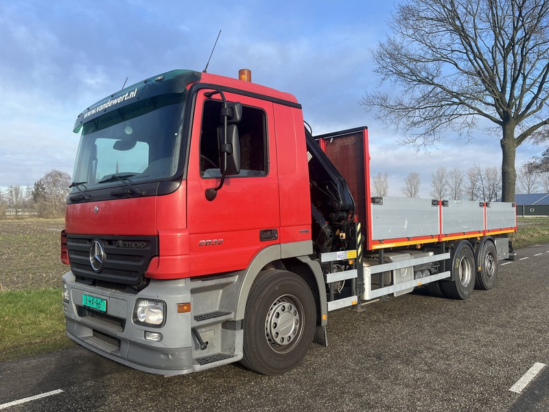Mercedes-Benz ACTROS 2832 - Madelveok/ Platvormveok, Kraanaga veoauto: pilt 4 Mercedes-Benz ACTROS 2832 - Madelveok/ Platvormveok, Kraanaga veoauto: pilt 4