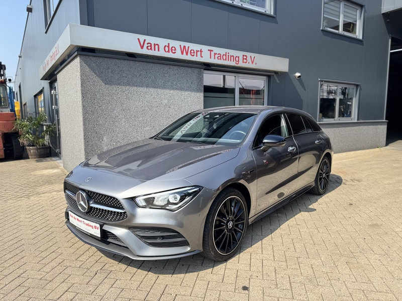 Mercedes-Benz CLA-Klasse 250e Shooting Brake Hybride Amg Pakket Night Pakket Burmester Audio Automaat 2021 APK 8-2027 - Auto: pilt 1 Mercedes-Benz CLA-Klasse 250e Shooting Brake Hybride Amg Pakket Night Pakket Burmester Audio Automaat 2021 APK 8-2027 - Auto: pilt 1
