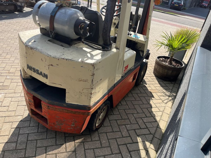 Nissan FG35U heftruck dulpo310 freelift 3e functie LPG COMPACT - Gaasitõstuk: pilt 4 Nissan FG35U heftruck dulpo310 freelift 3e functie LPG COMPACT - Gaasitõstuk: pilt 4