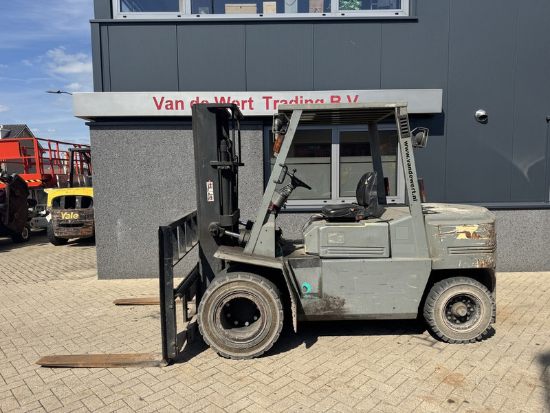 Yang FD-45 Triplo 465 Freelift/Sideshift Diesel 1999 - Diiseltõstuk: pilt 1 Yang FD-45 Triplo 465 Freelift/Sideshift Diesel 1999 - Diiseltõstuk: pilt 1