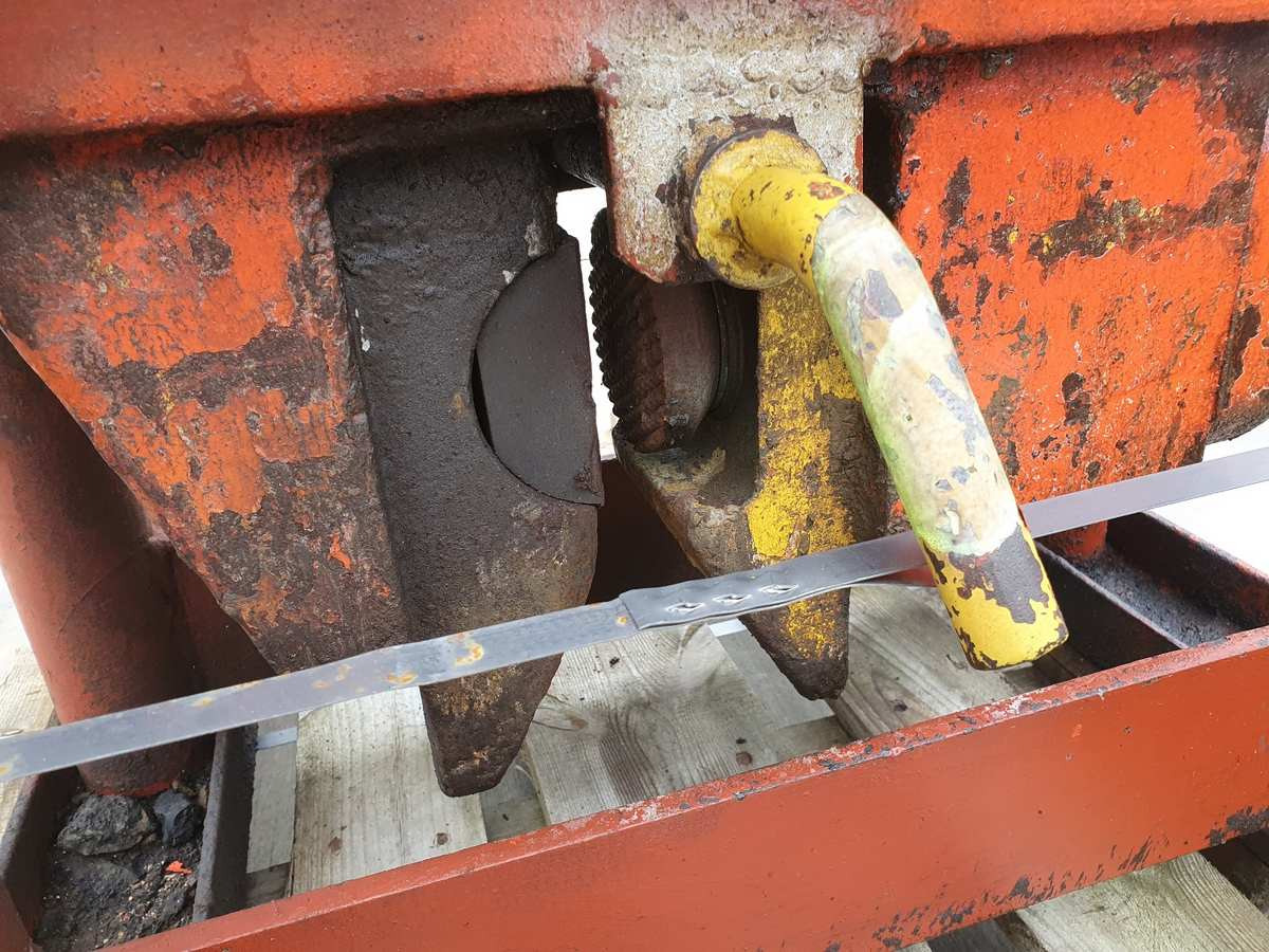 Delmag Tünkers HVB 33/30 vibro hammer - Ramm: pilt 4 Delmag Tünkers HVB 33/30 vibro hammer - Ramm: pilt 4