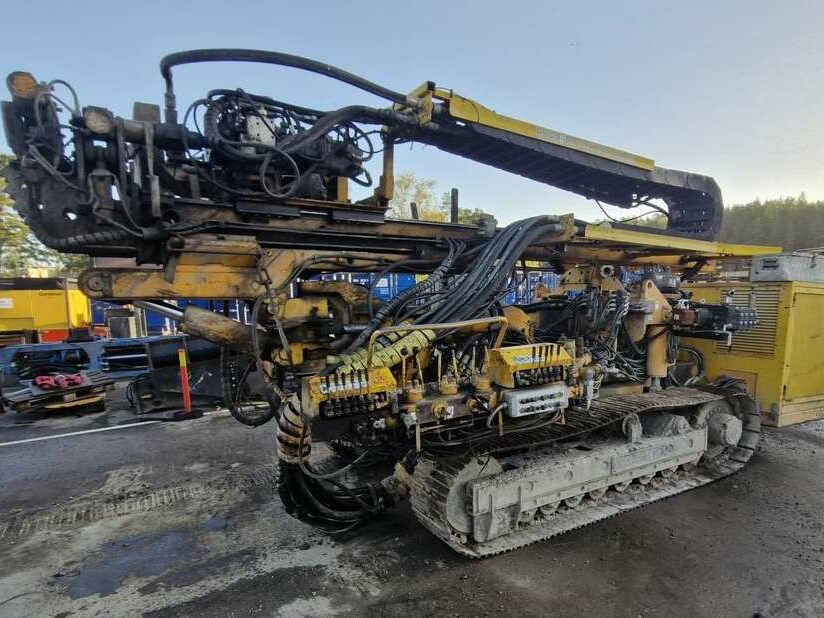 Klemm KR 805-2 - Puurimisplatvorm: pilt 1 Klemm KR 805-2 - Puurimisplatvorm: pilt 1