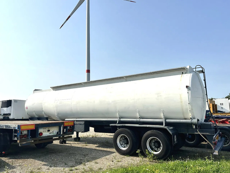 Fruehauf RDF 360 - Tsistern poolhaagis: pilt 2 Fruehauf RDF 360 - Tsistern poolhaagis: pilt 2