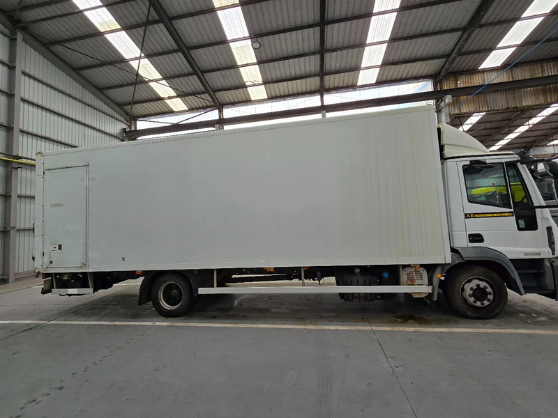 Iveco EuroCargo 120 E22 / MANUEL / EURO 5 / AIRCO - Kasti veoauto: pilt 4 Iveco EuroCargo 120 E22 / MANUEL / EURO 5 / AIRCO - Kasti veoauto: pilt 4