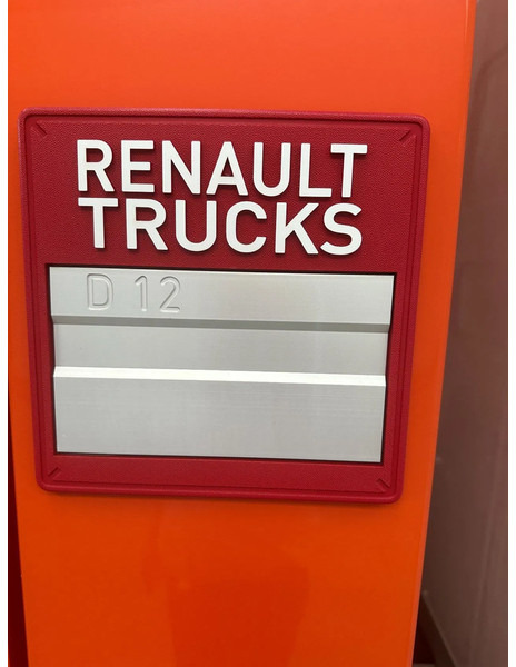 Renault D 12 220 / 264728 km - Külmutiga veoauto: pilt 3 Renault D 12 220 / 264728 km - Külmutiga veoauto: pilt 3