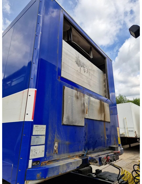 Schmitz Cargobull SKO 24 - Furgoonpoolhaagis: pilt 3 Schmitz Cargobull SKO 24 - Furgoonpoolhaagis: pilt 3