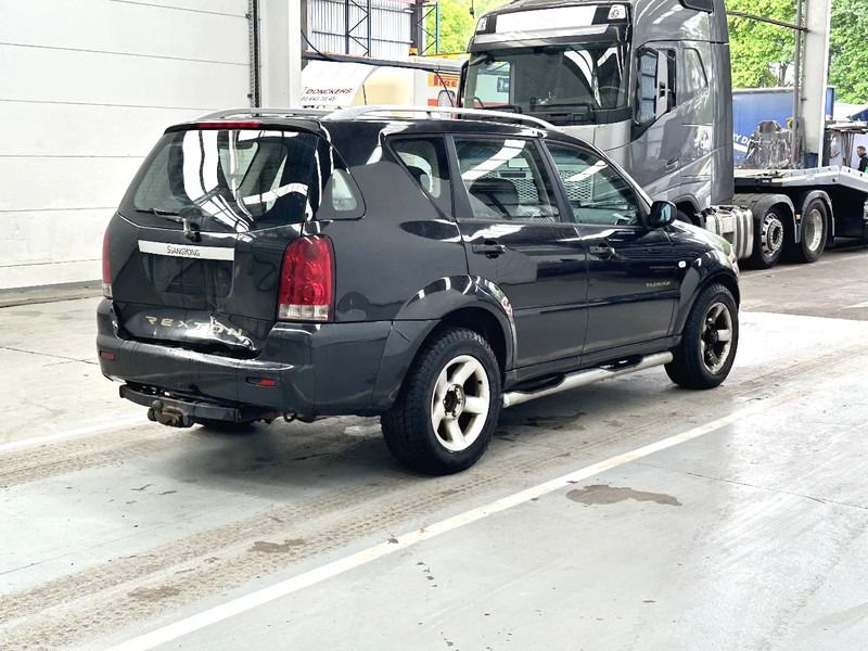 SsangYong Rexton AIRCO / LEATHER / MOTEUR MERCEDES - MERCEDES MOTOR - Maastur: pilt 5 SsangYong Rexton AIRCO / LEATHER / MOTEUR MERCEDES - MERCEDES MOTOR - Maastur: pilt 5