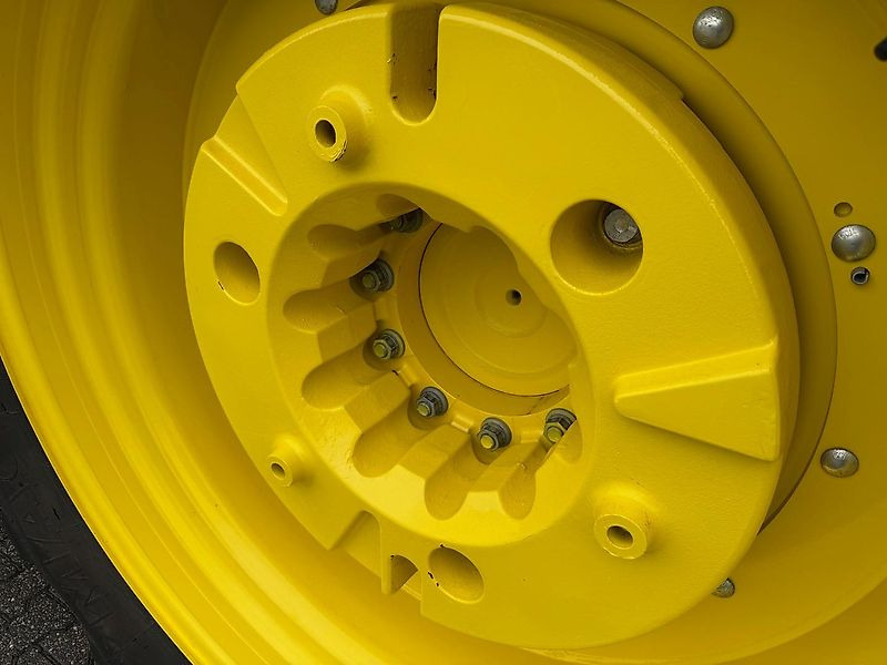 John Deere 6R195 AP 50KM COMMAND-PRO G5-PLUS 2024 570 UUR!!! - Traktor: pilt 5 John Deere 6R195 AP 50KM COMMAND-PRO G5-PLUS 2024 570 UUR!!! - Traktor: pilt 5