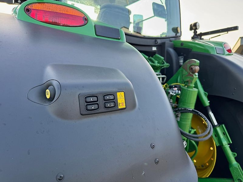 John Deere 6R195 AP 50KM COMMAND-PRO G5-PLUS 2024 705 UUR!!! - Traktor: pilt 5 John Deere 6R195 AP 50KM COMMAND-PRO G5-PLUS 2024 705 UUR!!! - Traktor: pilt 5