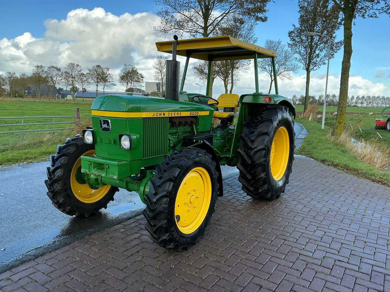 1977 JOHN DEERE 2030S ALL-WHEEL DRIVE FARM TRACTOR - Traktor: pilt 3 1977 JOHN DEERE 2030S ALL-WHEEL DRIVE FARM TRACTOR - Traktor: pilt 3