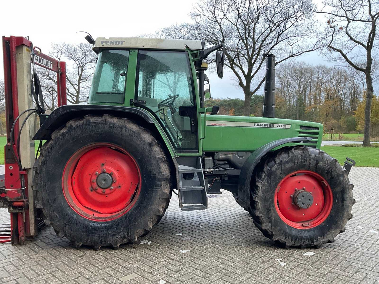 1994 FENDT FARMER 312 TURBOMATIK ALL-WHEEL DRIVE FARM TRACTOR - Traktor: pilt 5 1994 FENDT FARMER 312 TURBOMATIK ALL-WHEEL DRIVE FARM TRACTOR - Traktor: pilt 5