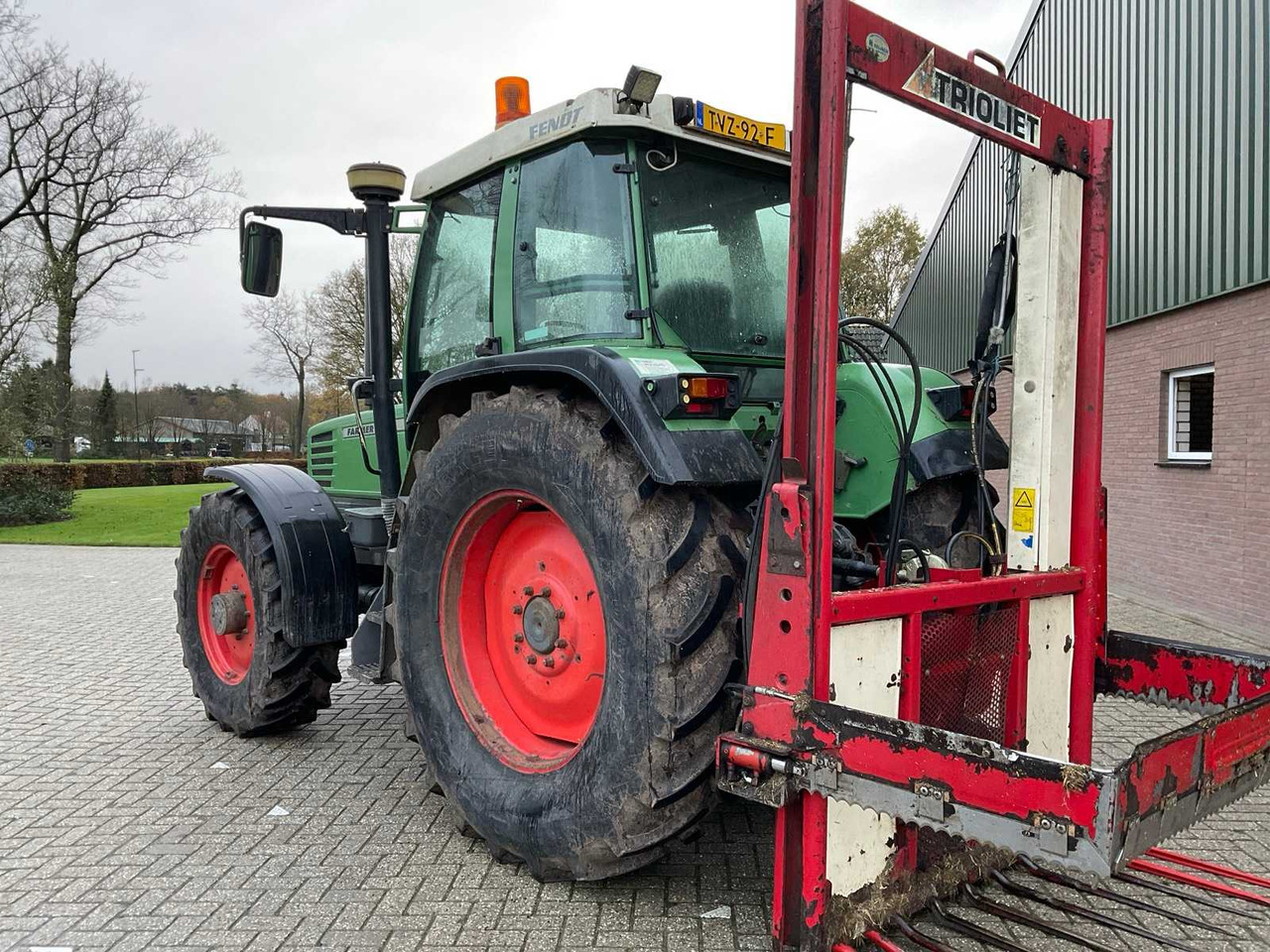 1994 FENDT FARMER 312 TURBOMATIK ALL-WHEEL DRIVE FARM TRACTOR - Traktor: pilt 3 1994 FENDT FARMER 312 TURBOMATIK ALL-WHEEL DRIVE FARM TRACTOR - Traktor: pilt 3