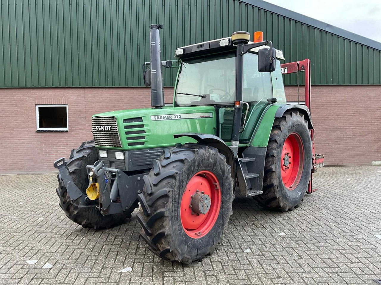 1994 FENDT FARMER 312 TURBOMATIK ALL-WHEEL DRIVE FARM TRACTOR - Traktor: pilt 1 1994 FENDT FARMER 312 TURBOMATIK ALL-WHEEL DRIVE FARM TRACTOR - Traktor: pilt 1