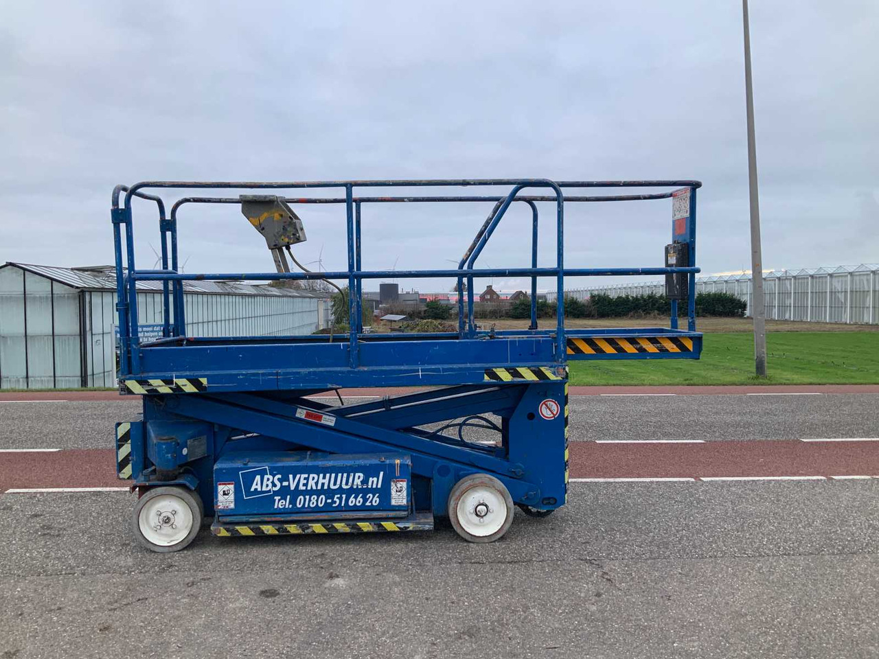 1999 UPRIGHT SL20 AERIAL PLATFORM - Platvorm: pilt 1 1999 UPRIGHT SL20 AERIAL PLATFORM - Platvorm: pilt 1