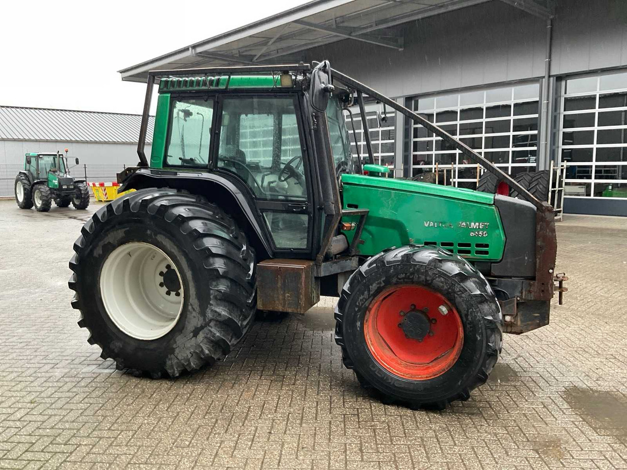 2000 VALTRA-VALMET 6650 HITECH TWINTRAC ALL-WHEEL DRIVE FARM TRACTOR - Traktor: pilt 5 2000 VALTRA-VALMET 6650 HITECH TWINTRAC ALL-WHEEL DRIVE FARM TRACTOR - Traktor: pilt 5