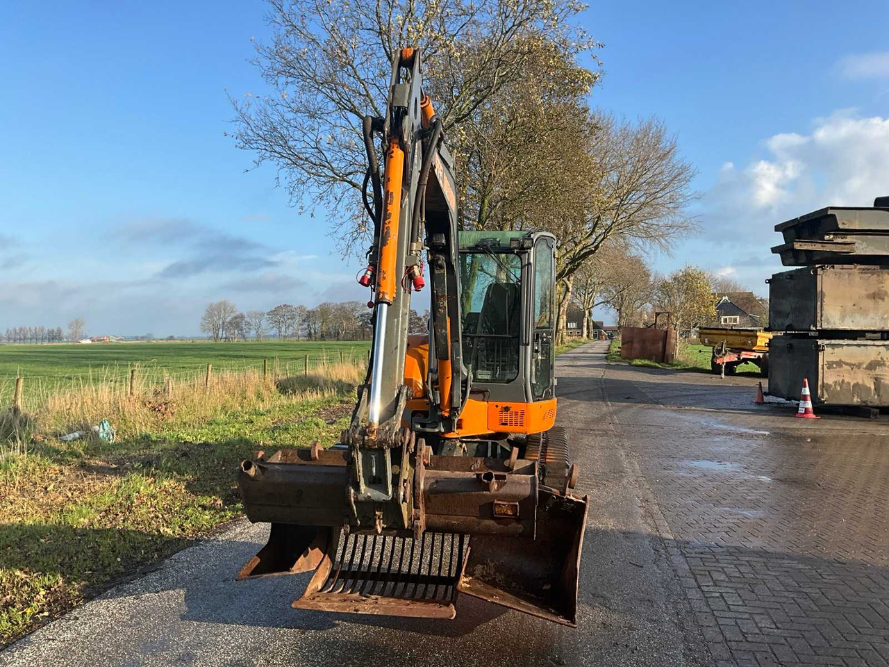 2002 YANMAR V1055 CRAWLER EXCAVATOR - Ekskavaator: pilt 3 2002 YANMAR V1055 CRAWLER EXCAVATOR - Ekskavaator: pilt 3