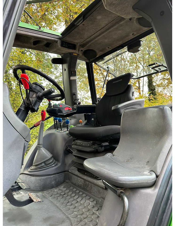 Traktor 2003 DEUTZ-FAHR AGROTRON 115 MK3 ALL-WHEEL DRIVE FARM TRACTOR: pilt 6 Traktor 2003 DEUTZ-FAHR AGROTRON 115 MK3 ALL-WHEEL DRIVE FARM TRACTOR: pilt 6