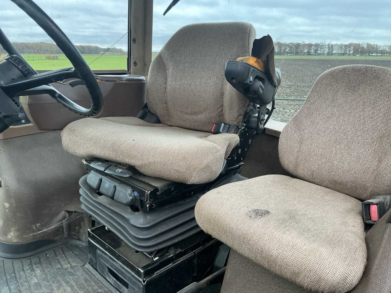 Traktor 2004 JOHN DEERE 7920 ALL-WHEEL DRIVE FARM TRACTOR: pilt 15