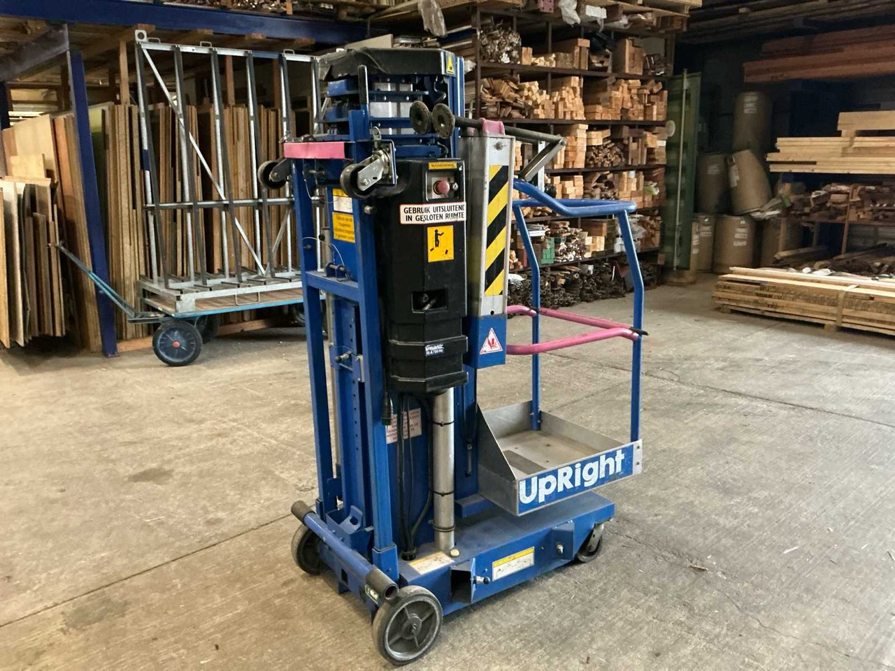 2007 UPRIGHT LL25 A-C AERIAL WORK PLATFORM - Platvorm: pilt 4 2007 UPRIGHT LL25 A-C AERIAL WORK PLATFORM - Platvorm: pilt 4