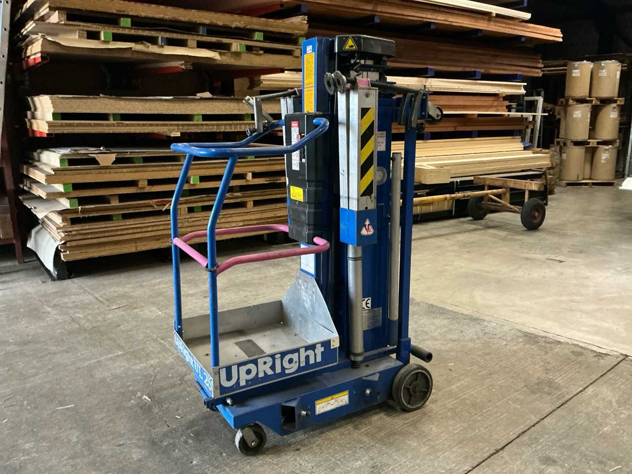 2007 UPRIGHT LL25 A-C AERIAL WORK PLATFORM - Platvorm: pilt 1 2007 UPRIGHT LL25 A-C AERIAL WORK PLATFORM - Platvorm: pilt 1