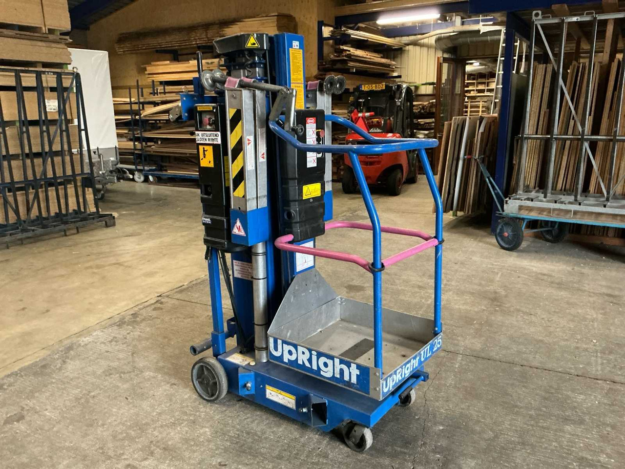 2007 UPRIGHT LL25 A-C AERIAL WORK PLATFORM - Platvorm: pilt 5 2007 UPRIGHT LL25 A-C AERIAL WORK PLATFORM - Platvorm: pilt 5