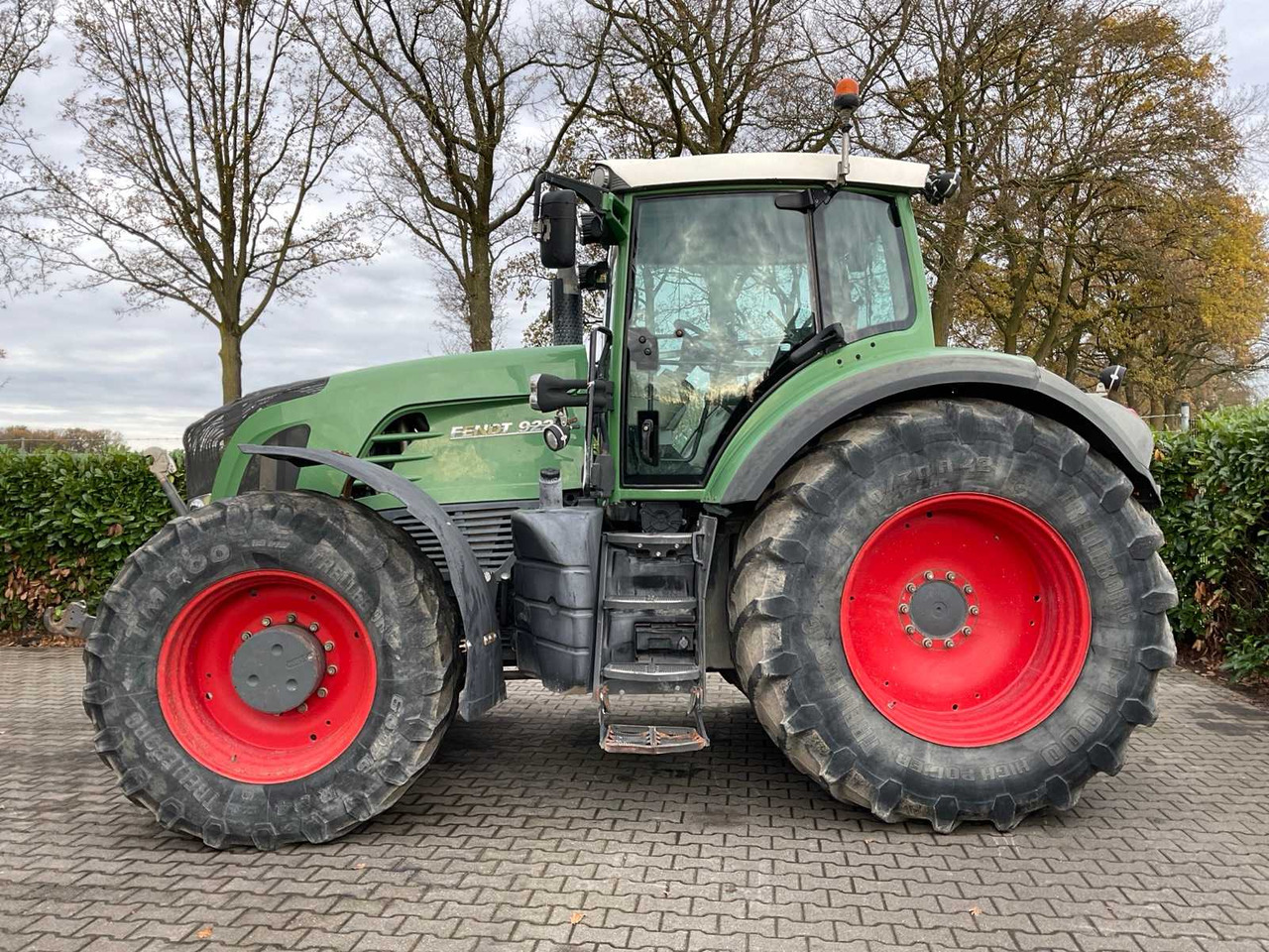2008 FENDT 922 VARIO ALL-WHEEL DRIVE FARM TRACTOR - Traktor: pilt 2 2008 FENDT 922 VARIO ALL-WHEEL DRIVE FARM TRACTOR - Traktor: pilt 2
